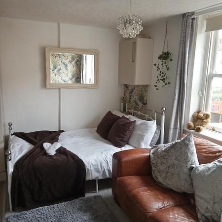 Little Dorrit Studio Flat 5 Rochester Me1 1Xz Strood エクステリア 写真
