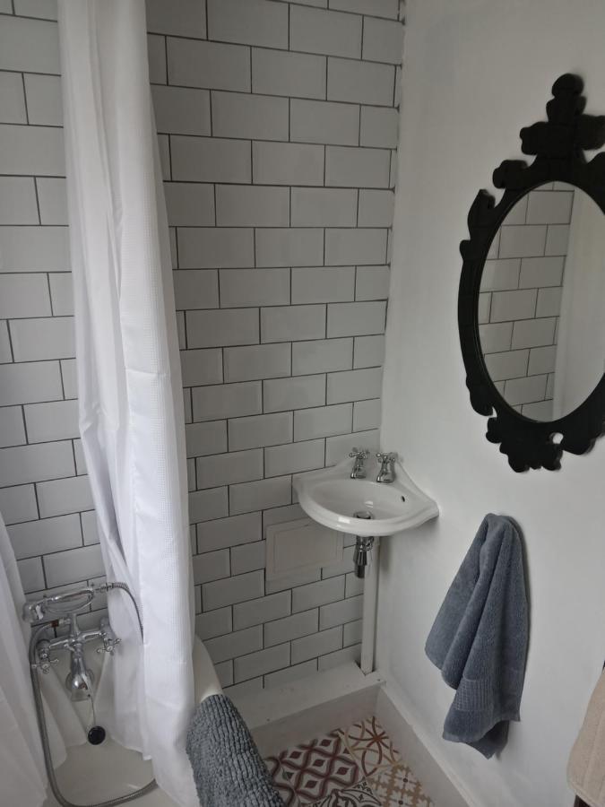 Little Dorrit Studio Flat 5 Rochester Me1 1Xz Strood エクステリア 写真